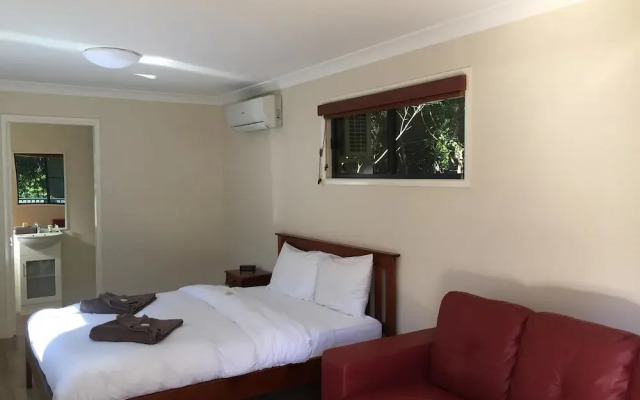 Mapleton Cabins & Caravan Park