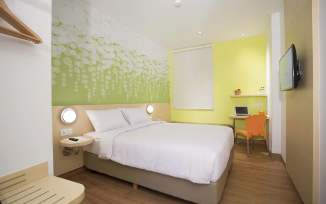 Zest Jemursari by Swiss-Belhotel International