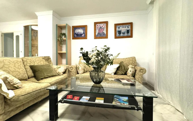 Carihuela Playa Los Nidos 1