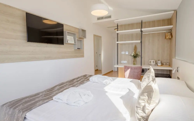 Rogac Rooms