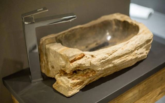 TWO TIMEZ - Boutique Hotel