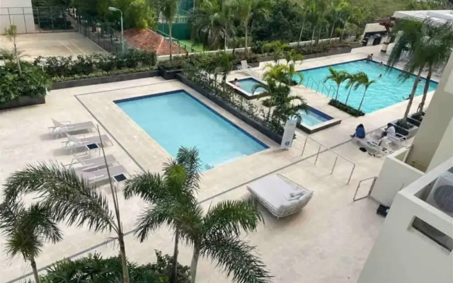 Spacious Apto With Spectacular Views Of The Beach