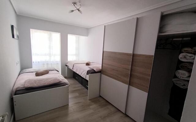 Piso San Roque 3 hab cerca del centro y universidad