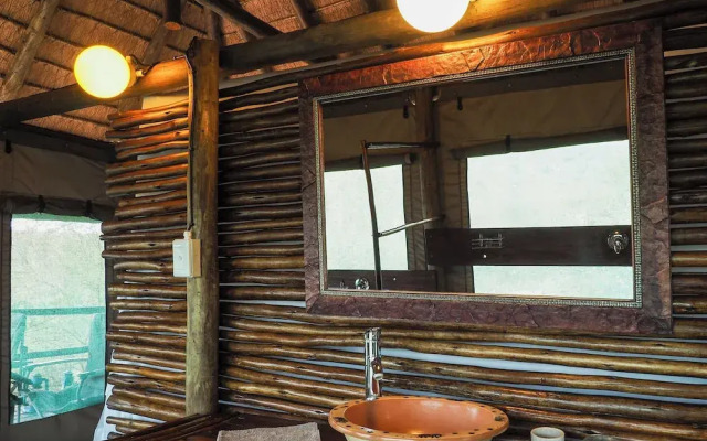 Muweti Bush Lodge