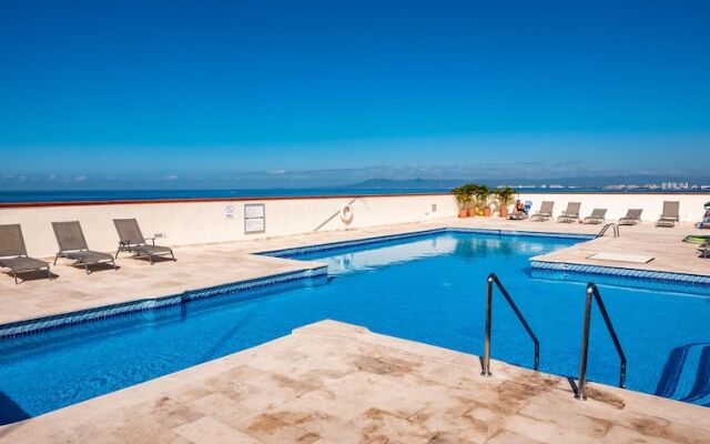 Vista del Sol by Naya Homes