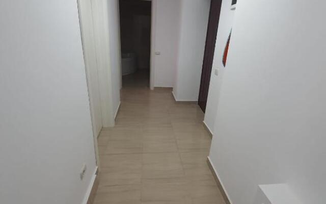 Apartament 3 camere militari residence