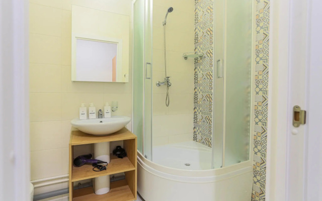 Apartment RHome (Rhome) on 6 Varfolomeevskaya Street