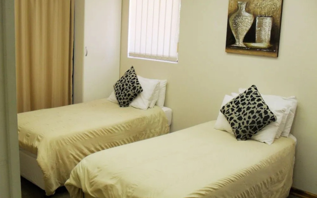 8 Royal Palm B&B