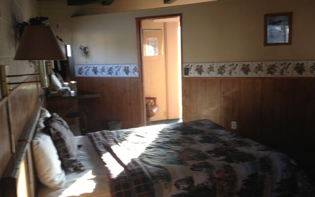 Sierra Lodge