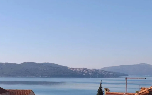 Homely Apartment in Trogir near Beach