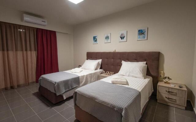 Theo & Ms Apt - 2 Beds - Garden - Parking - Wifi