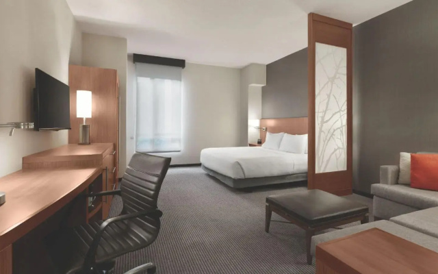 Hyatt Place Baltimore Inner Harbor