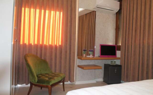 Lila Boutique Hotel