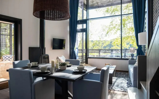 Duplex in Tournai With Lake Views