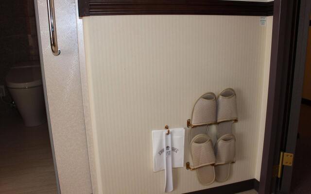 Toyoko Inn Takasaki Station Nishi 1