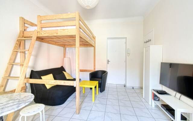 Chic Minimalist Studio 2 Mins Walk From Palais