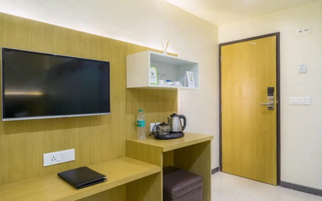 OYO 6832 Hotel 7 CEPL