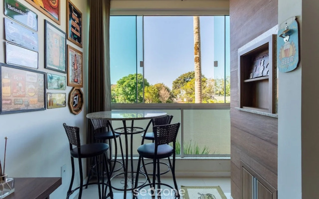 2 Bedroom Apart w/ Air 270m From the Beach Gps0102