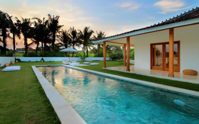 Love Is Simple Bali