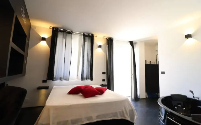 Black&white Otranto Suite