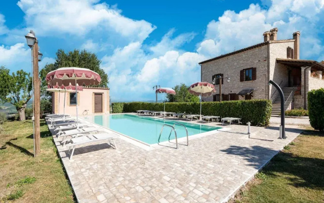 Apartment in a Farmhouse With 2 Swimming Pools