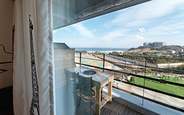 Sokcho Donbangseock Pension