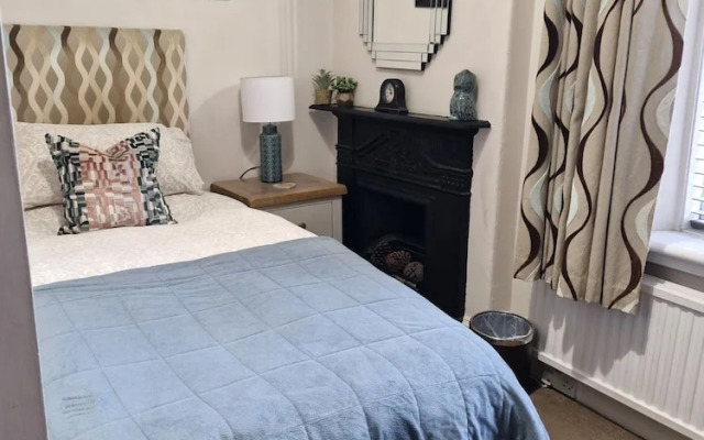 Warwick Lodge Guesthouse