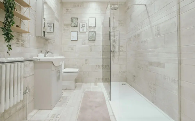 Outstanding Massive Apartment With Character