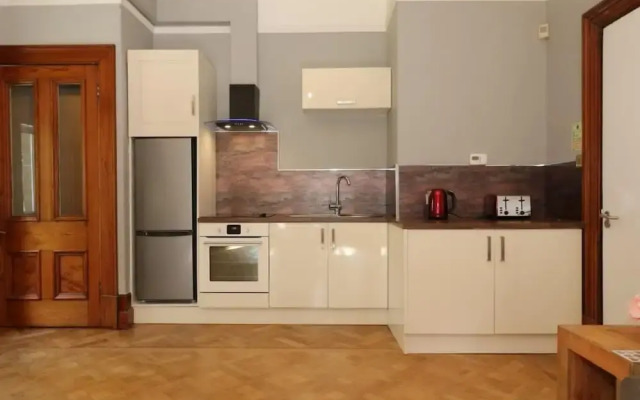 Linden House Flat 1 - Airdrie