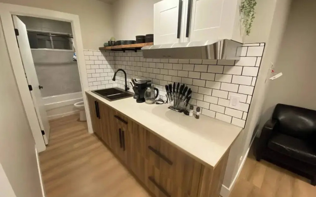 Central 2br Near Unveristy And Whyte Ave