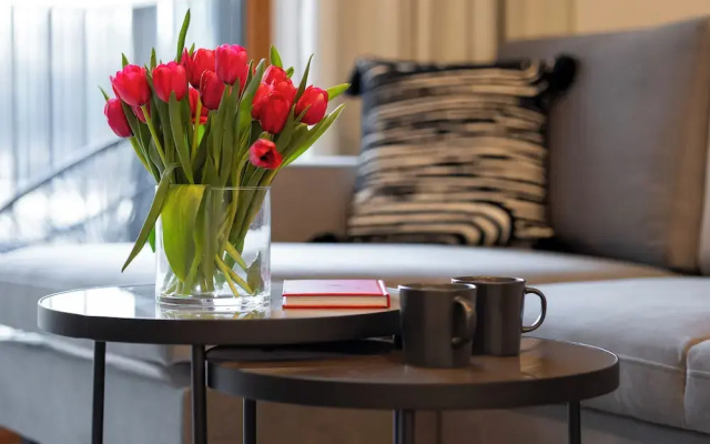 Warsaw Apartment With Parking by Renters