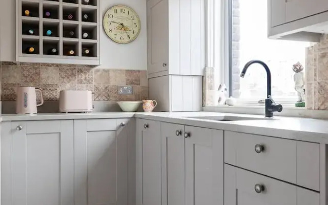 Odhams Walk by Onefinestay