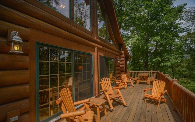 Bear Necessity 4 Bedroom House