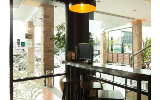 The Green Plaza Hotel
