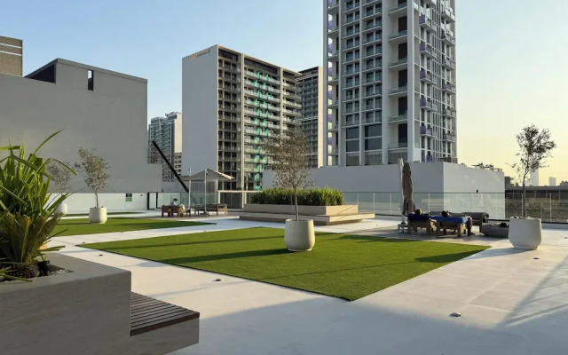 Bright 1BR in Binghatti Corner