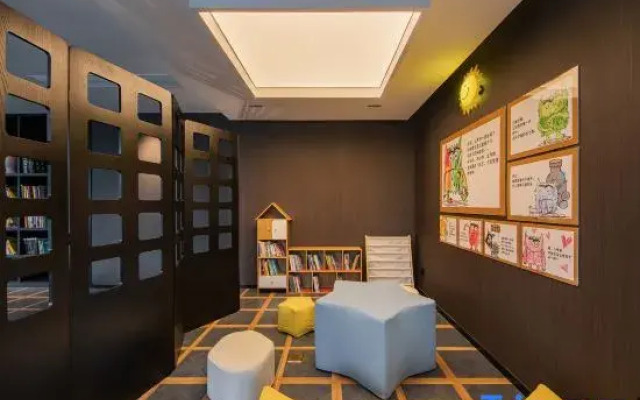 Non Hills Resort Hotel