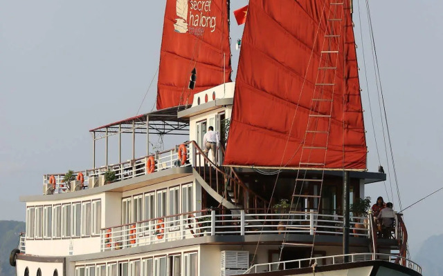 Secret Halong Cruise