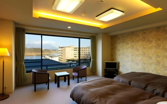Hotel Shion