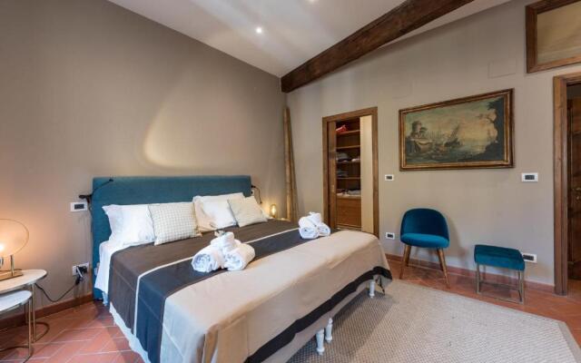 HEART OF FLORENCE Pitti 2 Bed-Apartment! hosted by Sweetstay