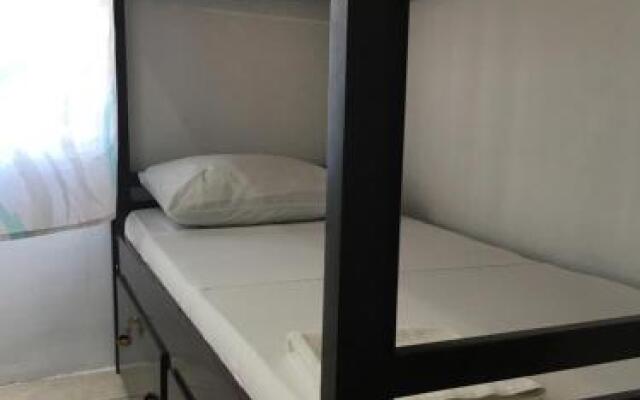 Nomad's Hostel