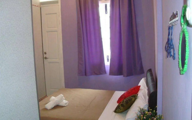 River Golden House - Hostel