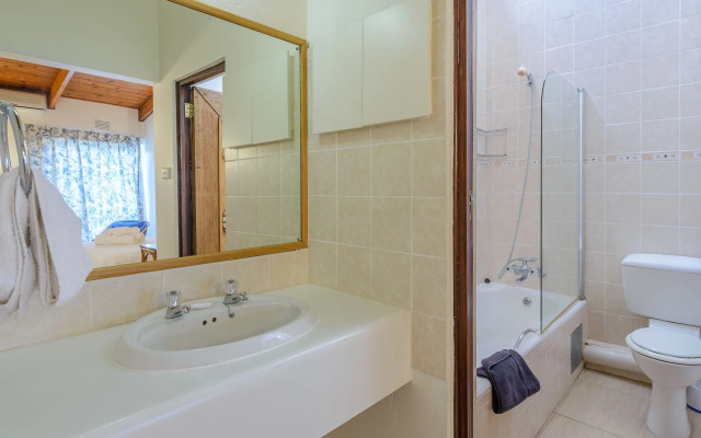 San Lameer Villa Rentals  3104