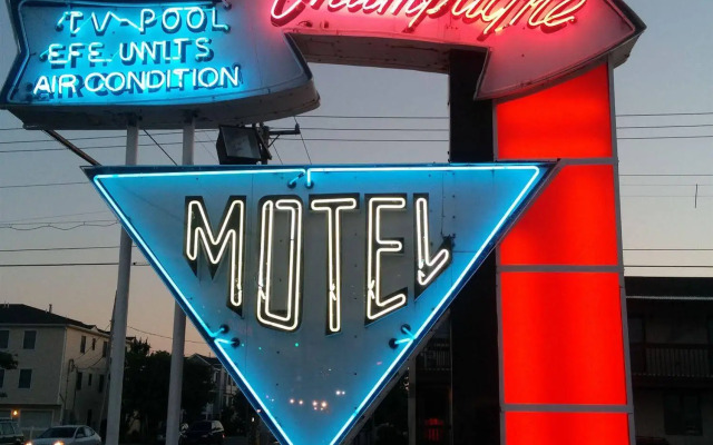Pink Champagne Motel
