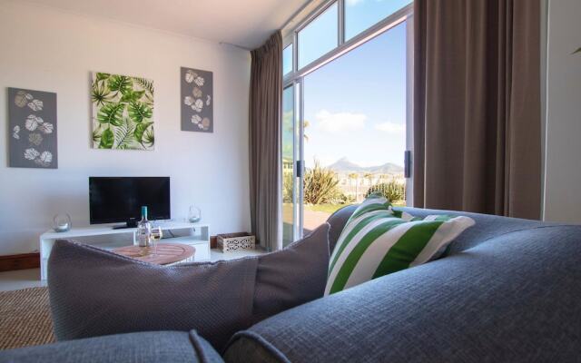 Romantic Beachfront Bachelor