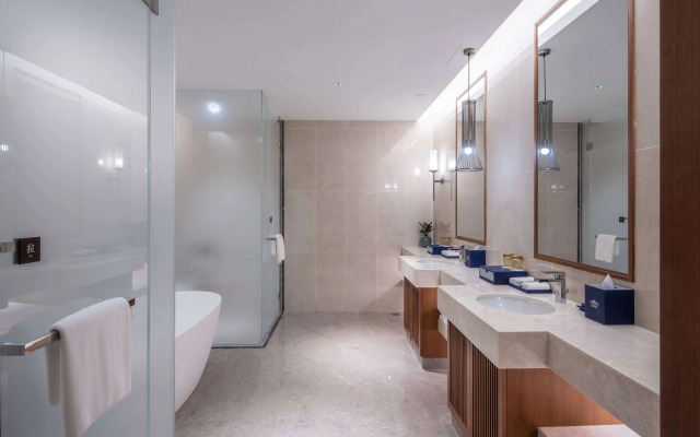 Howard Johnson the Bund Hotel Gasa