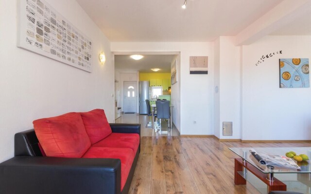 Beautiful Home in Baska Voda With Wifi and 3 Bedrooms