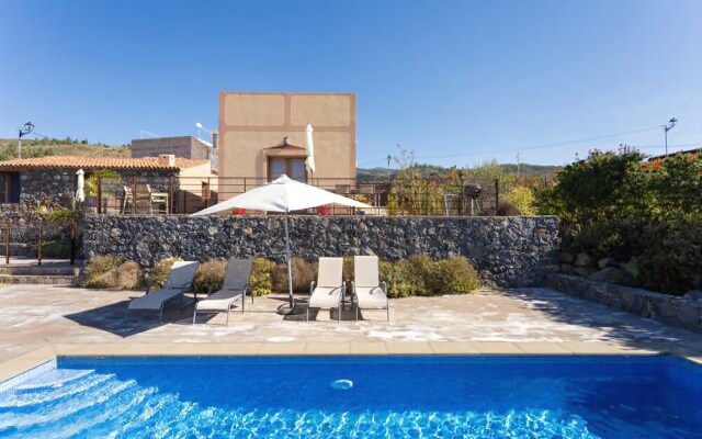 Casa Erques I y II