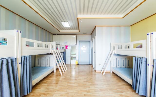 Seongsan Hotpul Guesthouse - Hostel