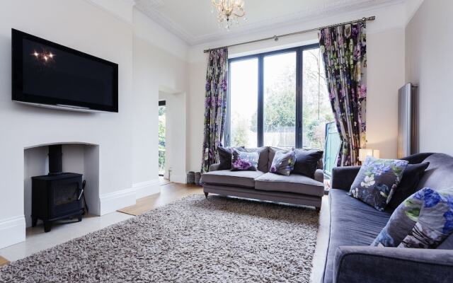 Veeve - Winterbrook Road