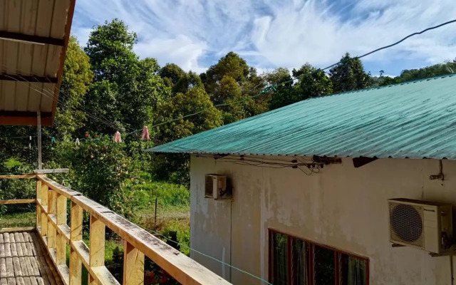 Kinabalu Poring Vacation Lodge